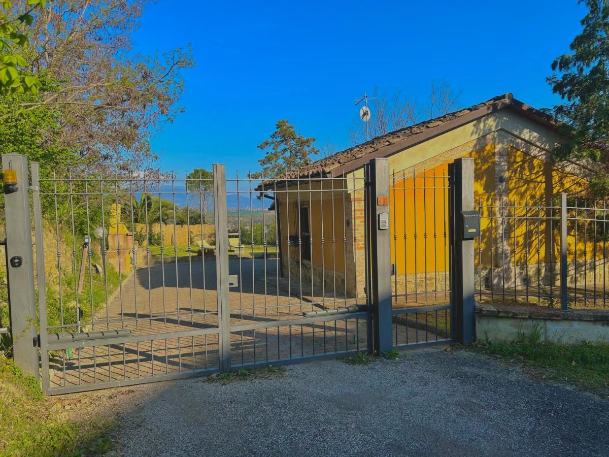Casolare Del Maestrale - M&M Holiday House Perugia Exterior foto